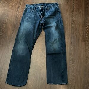 Men’s Levi’s 514 jeans